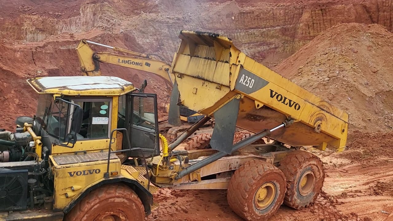 Dump Trucks — photo 1